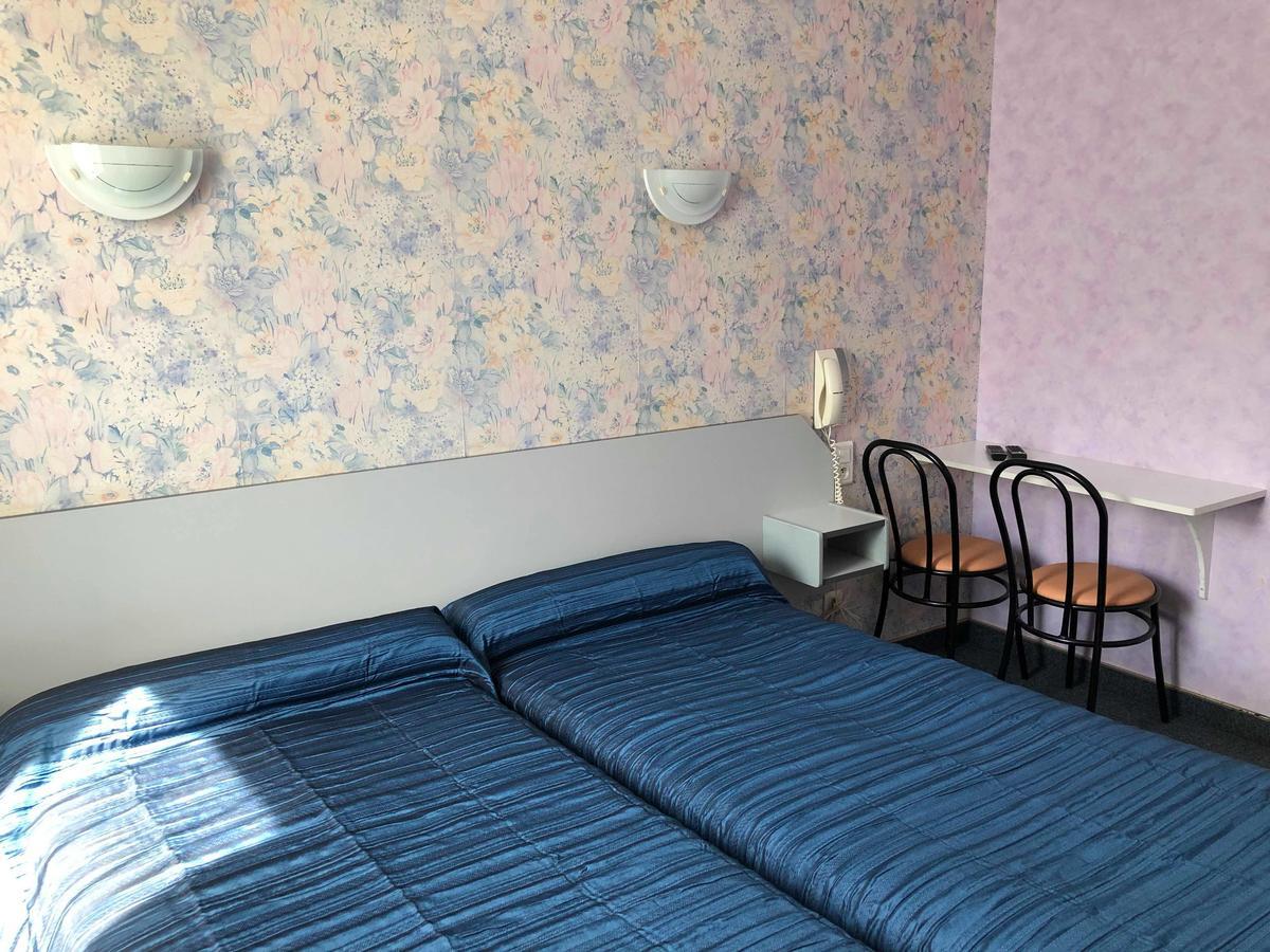 Hotel Des Voyageurs Saint-Chély-dʼAubrac 외부 사진