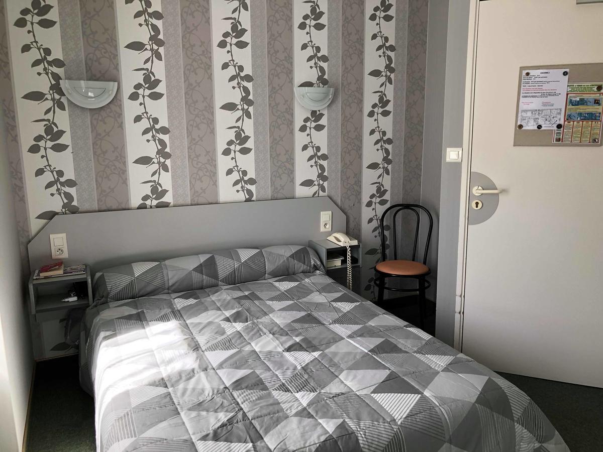 Hotel Des Voyageurs Saint-Chély-dʼAubrac 외부 사진